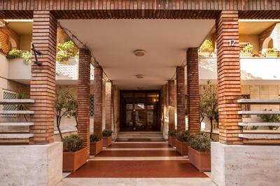 Un Attimo A Roma B&B