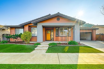 26 Mi to Fresno: Pet-Friendly Home in Reedley!