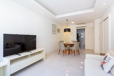 Apartamento em Copacabana a 3 minutos da Praia - NSC602