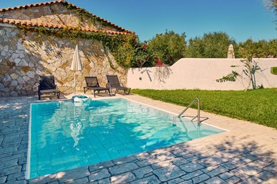Villa Hera Periyali
