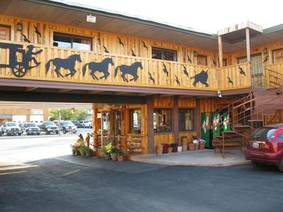 Frontier Lodge