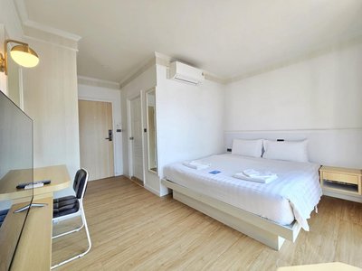 Sira Boutique, Patong