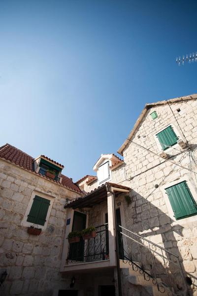 Apartments & Room Kartolina