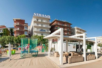 Strand Hotel