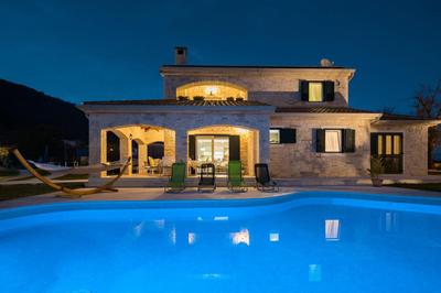 Villa Stonegate Estate - Bonus, dvije vile jedna cijena!