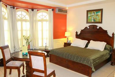 Sportsmens Lodge - Gentlemen's Club