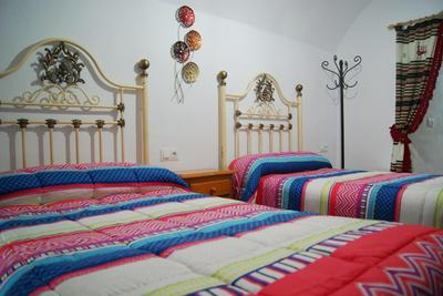 Cuevas de María