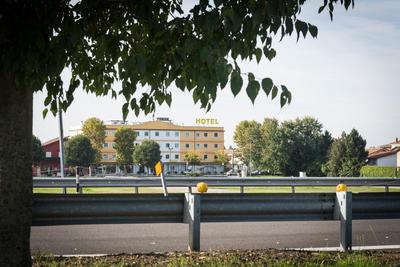 Venice Hotel con Colonnine Elettriche