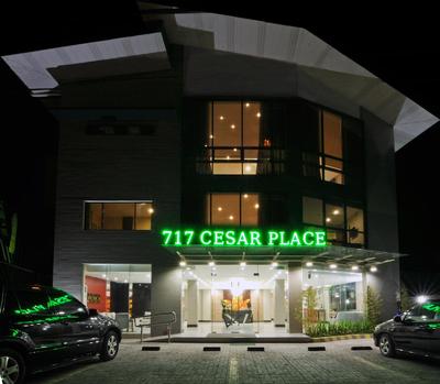 717 Cesar Place Hotel