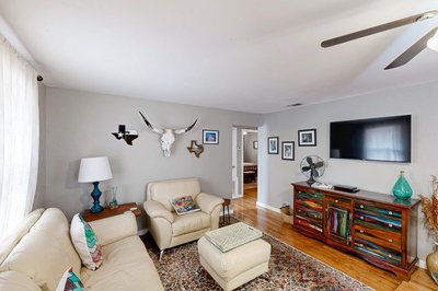 Play Room, Patio & Fire Pit! Cozy Kerrville Home