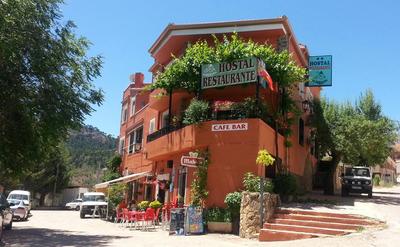 Hostal Almenara