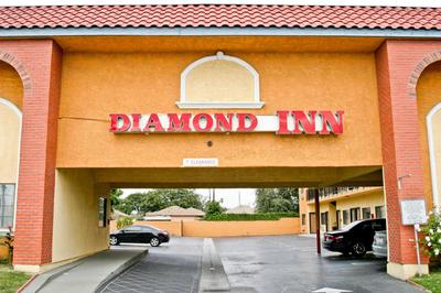 Diamond Inn main