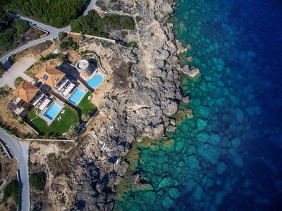 Armonia Seaside Villas