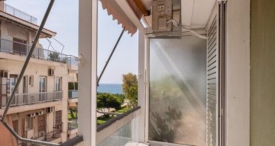 Kalamaki Beach Apartment
