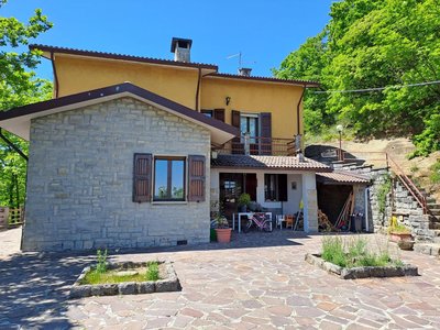 B&B Poggio di Vento sulla via degli Dei