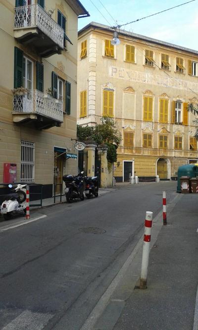 Casa Tra Il Verde E Il Blu