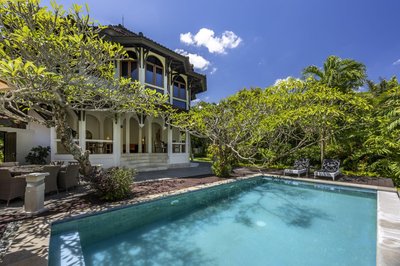 Cove Urbanest Inn