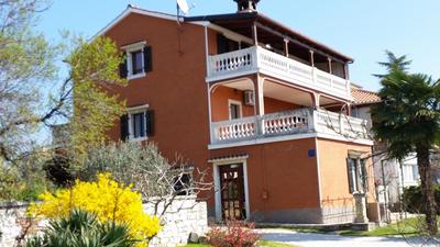 Apartment Peloža 1