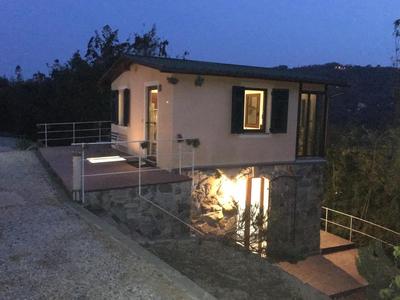 La Villetta - cozy house with parking, wifi, wall box and air conditioning