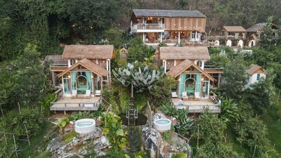 Akha PhamiO อาข่า พามิโอ้