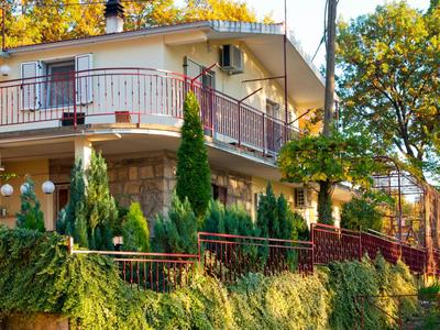 Apartments Cvitini Dvori Garjak