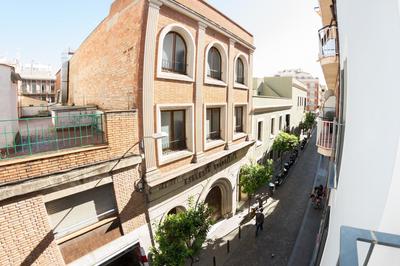 Sant Jordi Hostels Gracia