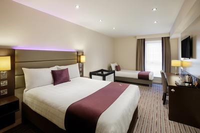 Premier Inn Chesterfield Town Centre