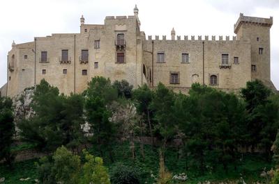 Arricàmpati Airport Home & Bringo Car Rental