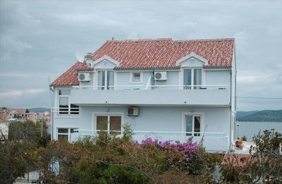 Rooms & Apartments Marinero