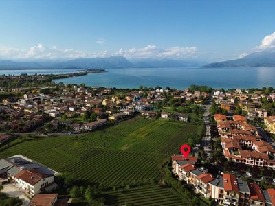 Pegaso Apt - Oasi con Giardino Privato a Sirmione