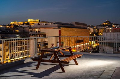 Sunny 3bd flat,Acropolis view