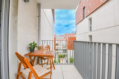 Appart 1 ch avec balcon et parking à la Joliette