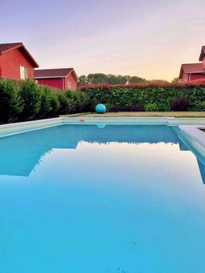 Casa con piscina Riosar Santiago