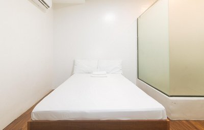 GREN PLACE near Baclaran Airport Road by RedDoorz