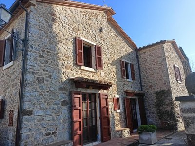 GiuMa Tuscany Historic Lux Farmhouse near Saturnia Hot Springs