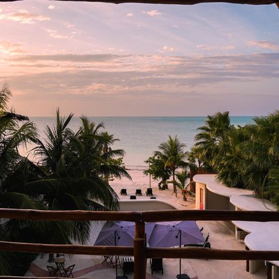 Beachfront Hotel Boutique DK