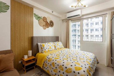 MOA staycation located in Shore1 and 2 Residences Pasay City