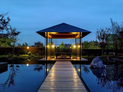 Terra Art Hotel Chengdu--Featuring an exquisite rooftop garden--Offering Western breakfast and coffee&English speaking with tour services -- Free Luggage D