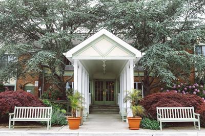 Southampton Inn