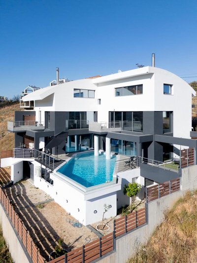 Azure Horizon Villa by A&D Properties