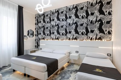 La Tour Palace Hotel & Restaurant