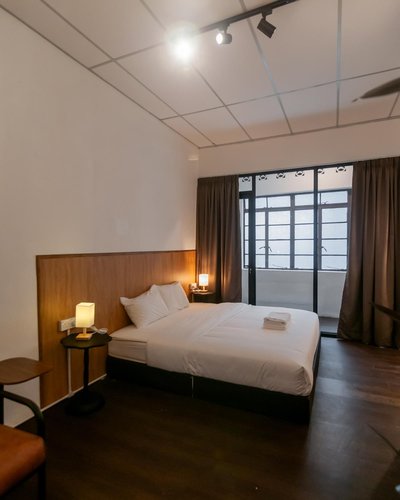 Aayu Chowrasta - 3 mins walk to Penang Road Chendul