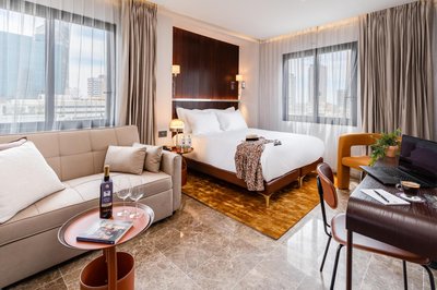 Fiori 41-By Adam Hotels