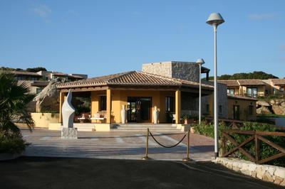 Punta Falcone Resort