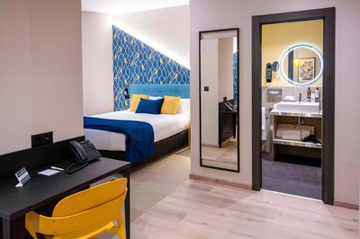 Hotel Pathos by Mimood Aparthotels