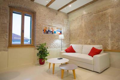 Apartment Traces