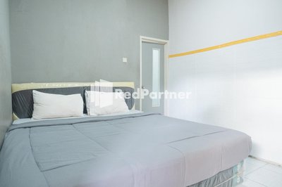Crown Residence Hotel near Tugu Yogyakarta RedPartner