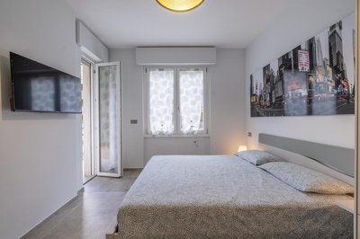 FIVE MINUTES WALK by Wonderful Italy