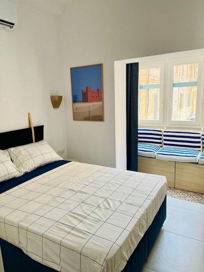 Sea View Duplex - Sliema Centre