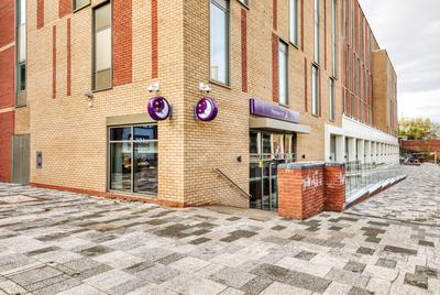 Premier Inn Banbury Town Centre - Castle Quay